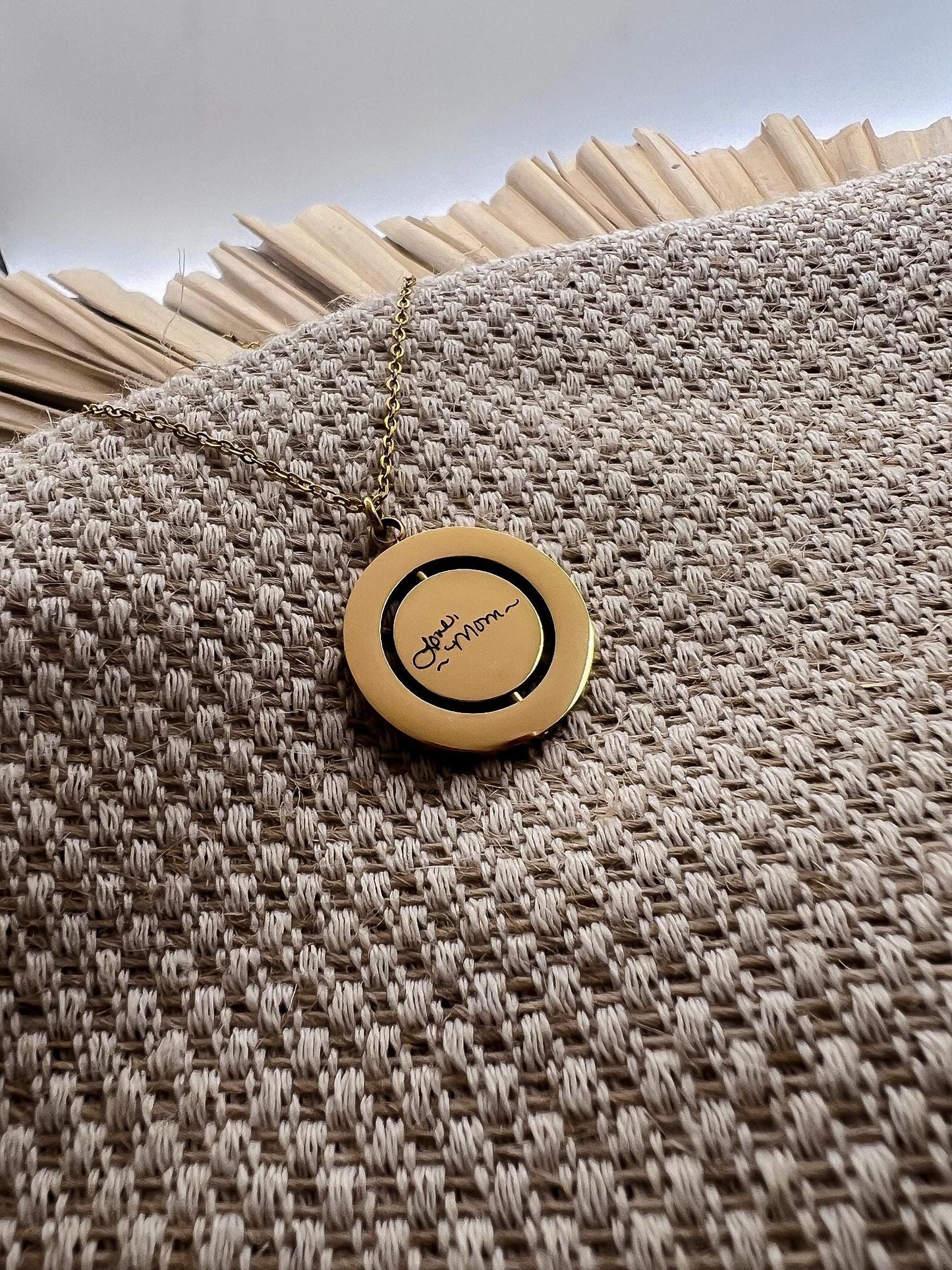 Engraved keepsake rotating circle pendant necklace, engraved fingerprint necklace, engraved handwriting necklace, memorial keepsake