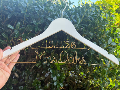 Personalized Wedding Hanger with Name & Date, Custom Bride Hanger, Gold or Silver Wire Bridal Hanger, Wedding Dress Hanger, Bridal Gift
