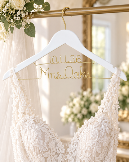 Personalized Wedding Hanger with Name & Date, Custom Bride Hanger, Gold or Silver Wire Bridal Hanger, Wedding Dress Hanger, Bridal Gift