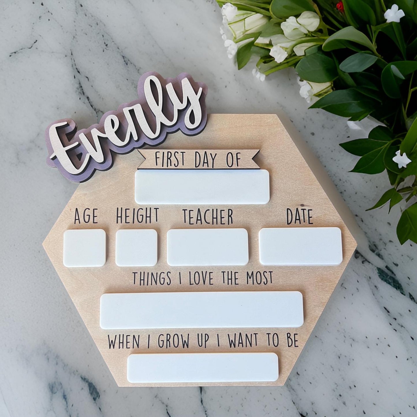 Personalized back to school hexagon sign, interchangeable names, first and last day of school