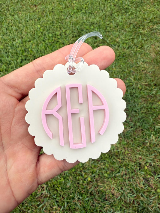Personalized Scallop Monogram Bag Tag – Custom 3 Letter Acrylic Luggage, Backpack, or Sports Bag Tag