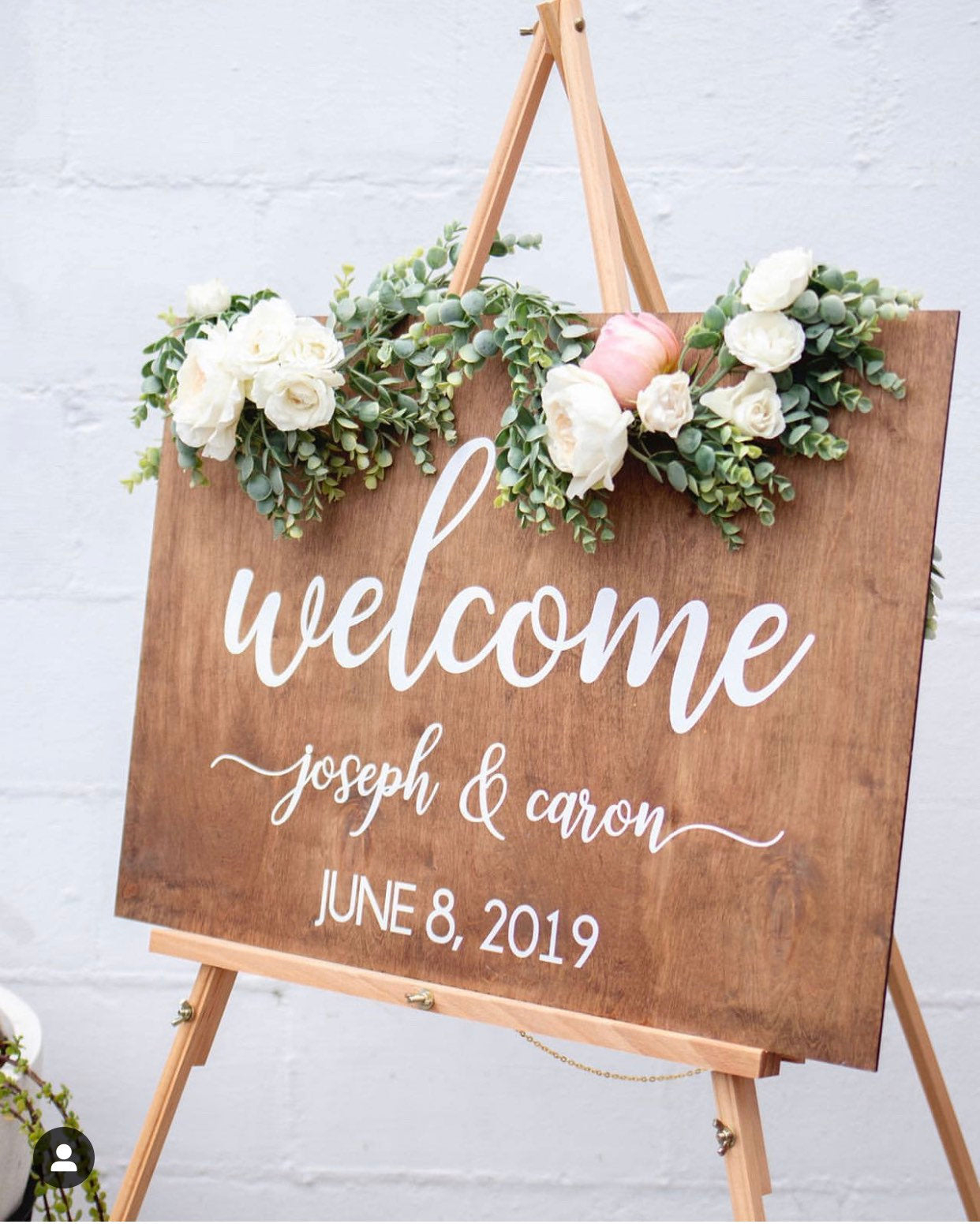 Rustic Wedding Welcome Sign - Happyism, Inc. Engraving 